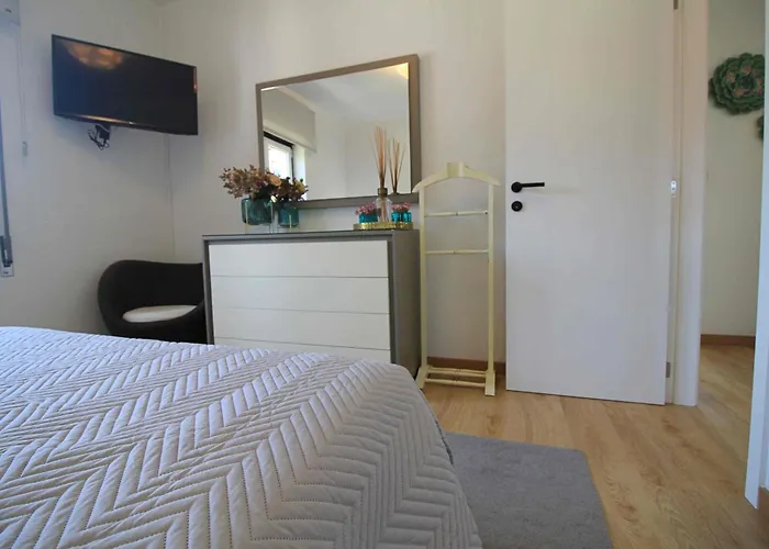 Casa Dos Ouricos بيت للعطل *